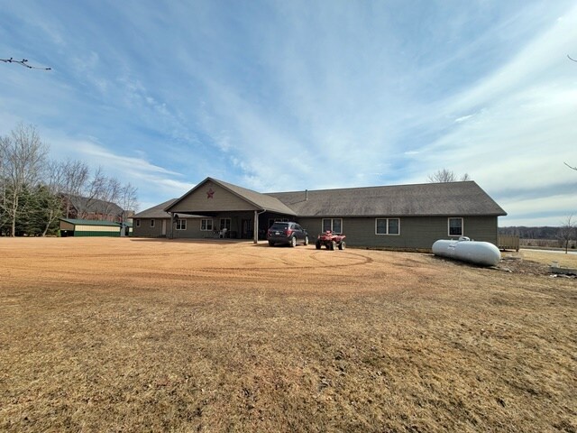 104995 Back Country Rd, Spencer, WI à vendre - Photo de l’immeuble – Image 3 sur 44