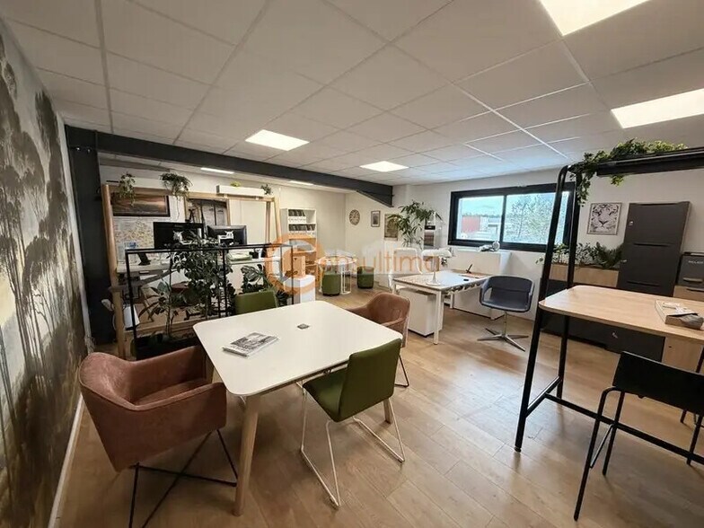 Local d'activités dans Le Barp à vendre - Photo intérieure – Image 3 sur 8