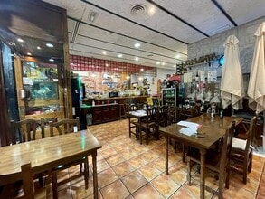 Local commercial dans Cornellà de Llobregat, Barcelona à louer Photo intérieure– Image 1 sur 5