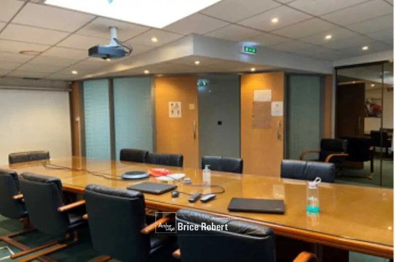 Bureau dans Brignais à louer - Photo de l’immeuble – Image 3 sur 13