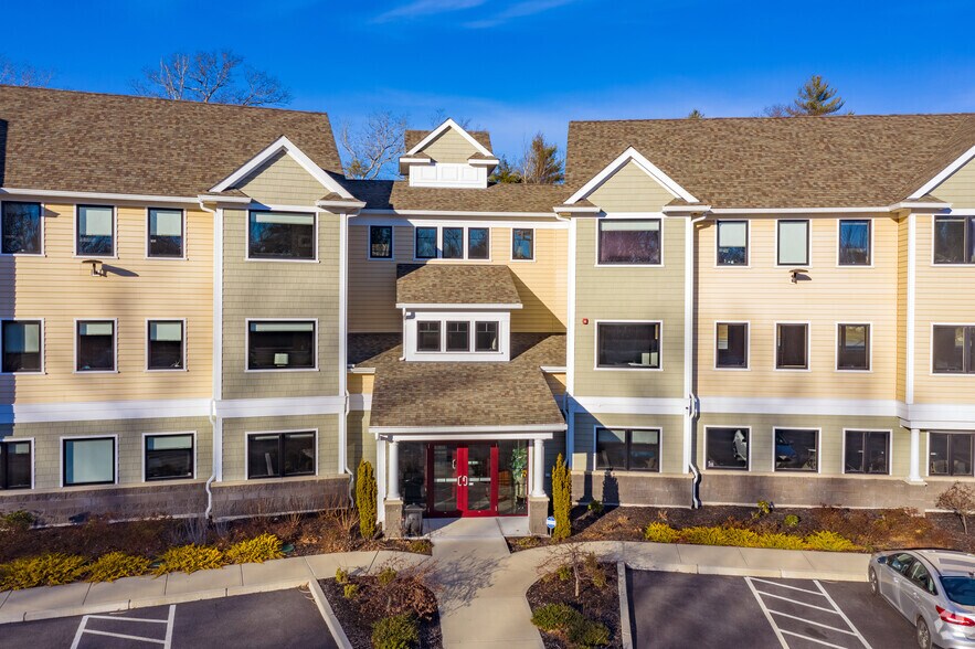 80 Palmer Cir, Hope Valley, RI à louer - Photo de l’immeuble – Image 2 sur 7