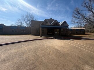 Plus de détails pour 1301 E Houston Ave, Crockett, TX - Spécialisé à vendre
