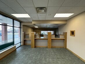 2131-2229 S Neil St, Champaign, IL à louer Photo intérieure– Image 1 sur 4