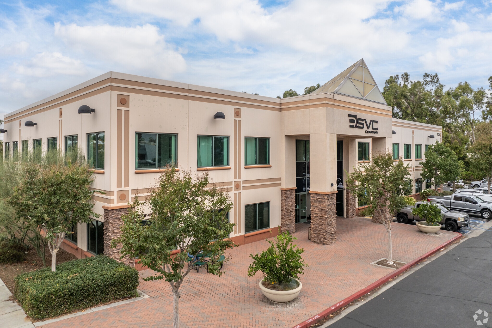 1825 Chicago Ave, Riverside, CA à vendre Photo principale– Image 1 sur 5