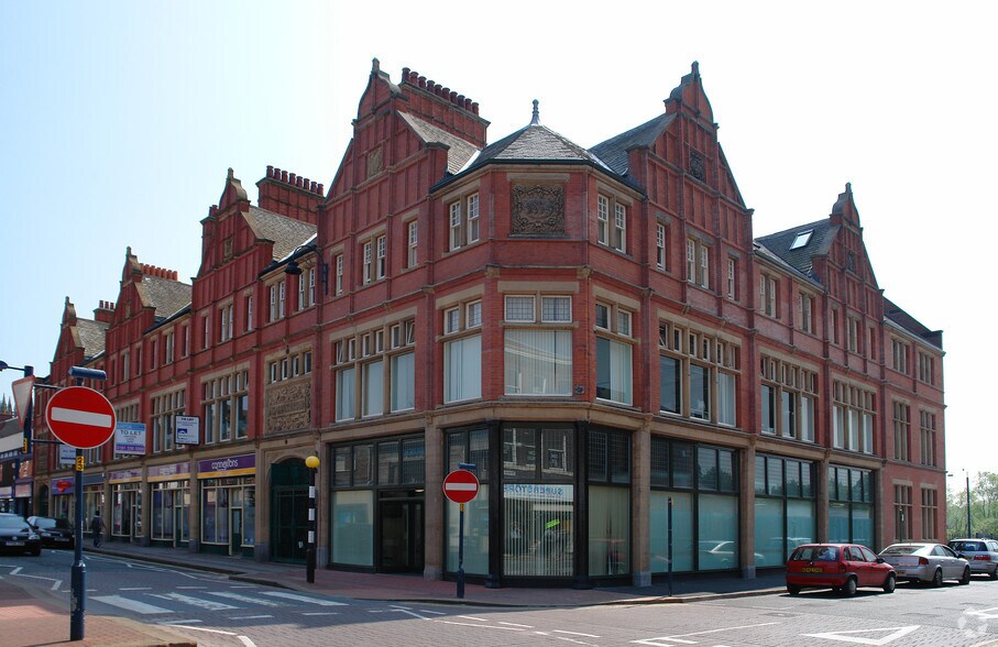 Stamford St, Ashton Under Lyne à louer - Photo de l’immeuble – Image 1 sur 9