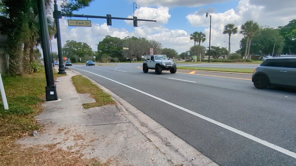 2600 S Orlando Dr, Sanford, FL à vendre - Vidéo sur l’annonce professionnelle – Image 3 sur 9