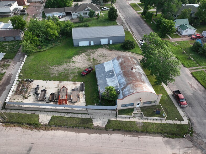 18 N 1st St, Hay Springs, NE à vendre - Aérien – Image 2 sur 17