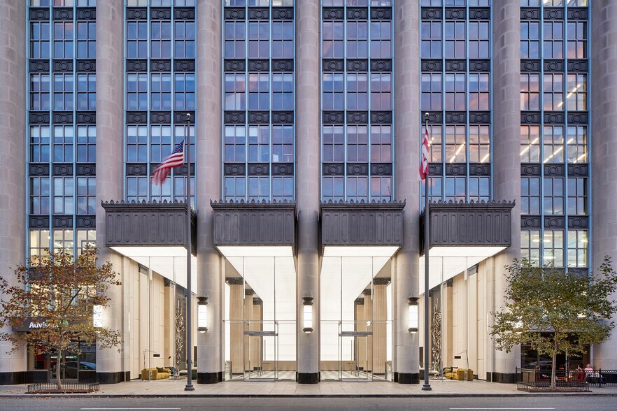 1300 I St NW, Washington, DC à louer - Photo de l’immeuble – Image 1 sur 13