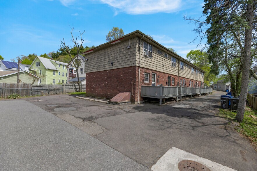 1280 Townsend Ave, New Haven, CT à vendre - Photo de l’immeuble – Image 3 sur 7
