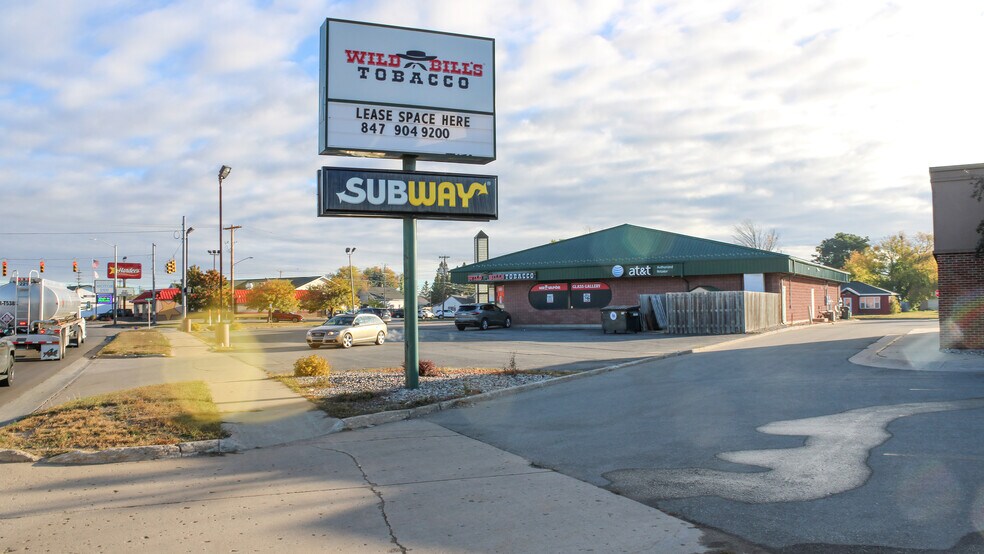 536 N Lincoln Rd, Escanaba, MI à louer - Photo de l’immeuble – Image 3 sur 6
