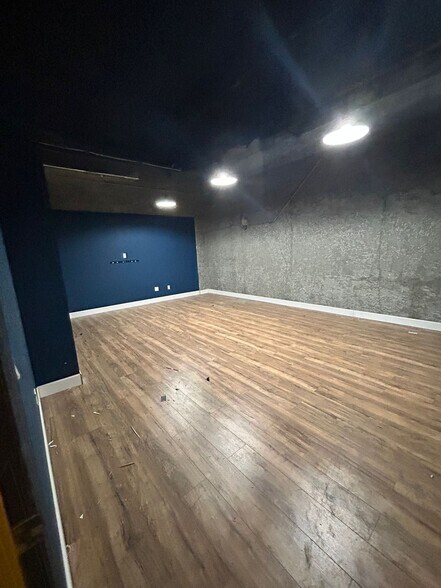 204-206 NW 4th Ave, Hallandale Beach, FL à louer - Photo de l’immeuble – Image 3 sur 10