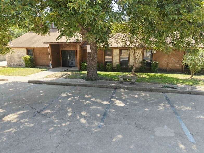 1709 E Martin Luther King Jr Blvd, Austin, TX à vendre - Photo de l’immeuble – Image 3 sur 11