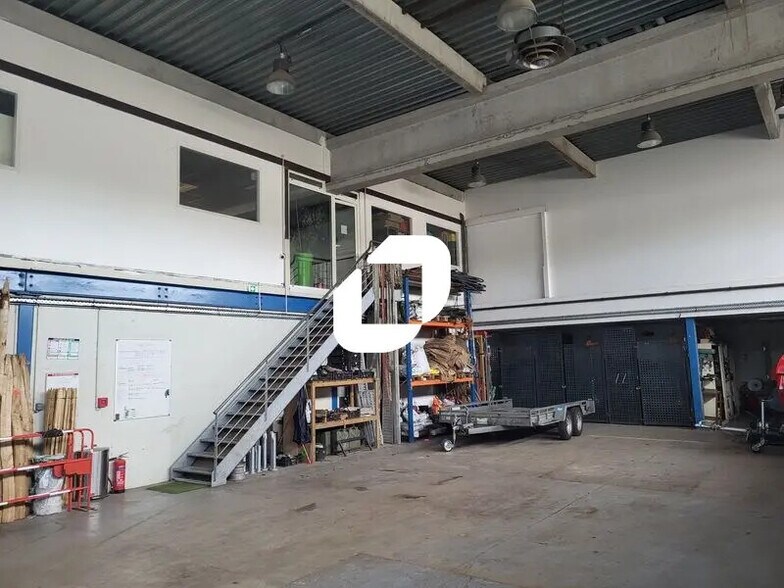 Local d’activités dans Mérignac à louer - Photo de l’immeuble – Image 2 sur 10