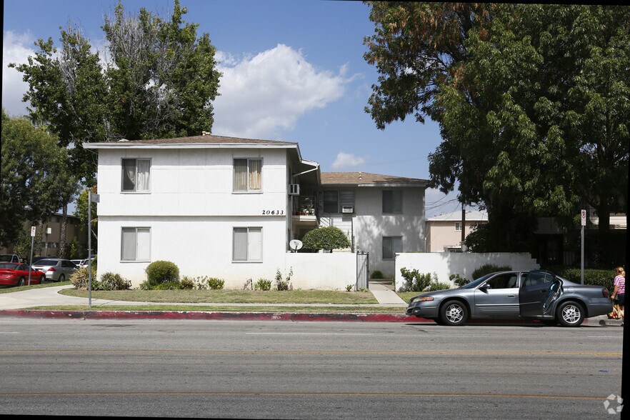 20633 Vanowen St, Winnetka, CA à vendre - Photo de l’immeuble – Image 2 sur 3