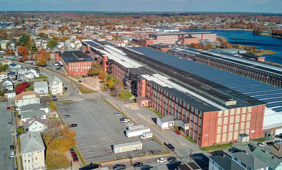 27 Healy St, New Bedford, MA à louer - Photo de l’immeuble – Image 2 sur 5