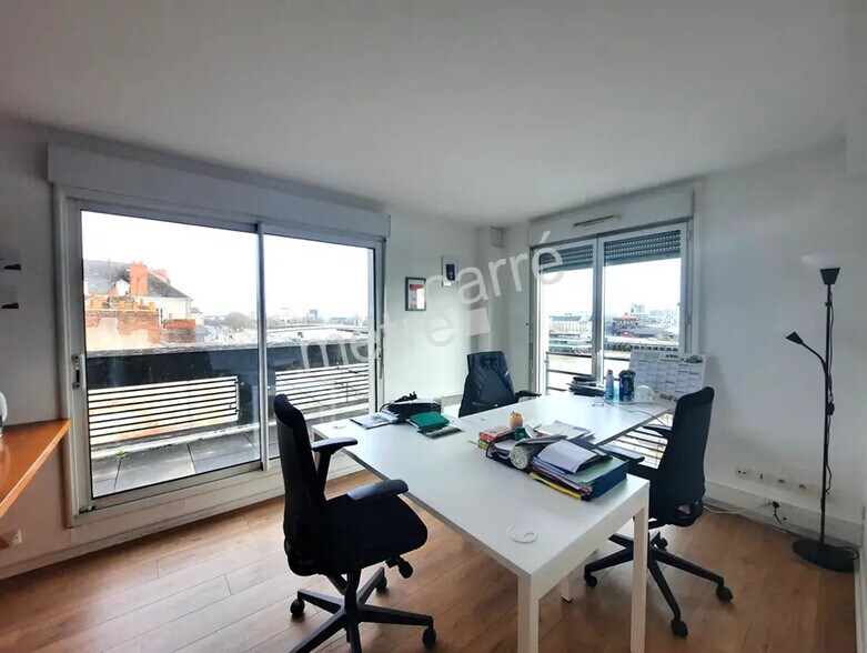 98 Quai De La Fosse, Nantes à louer - Photo de l’immeuble – Image 1 sur 4