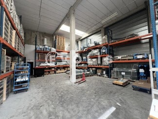 Plus de détails pour 40 Rue Vladimir Jankelevitch, Émerainville - Local d'activités à louer