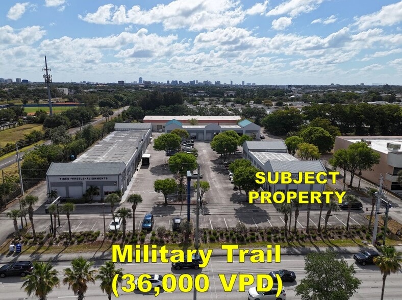 2348 N Military Trl, West Palm Beach, FL à louer - Photo de l’immeuble – Image 2 sur 5