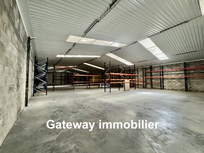Industriel/Logistique dans Riom à vendre - Photo intérieure – Image 3 sur 9