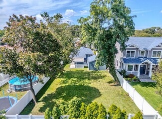 Plus de détails pour 776 Hempstead Ave, West Hempstead, NY - Spécialisé à vendre