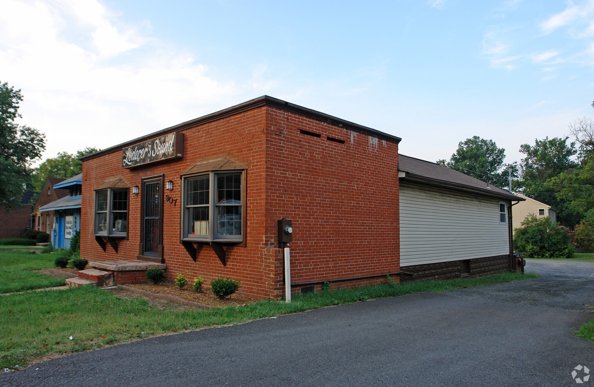 907 W Broad St, Falls Church, VA à vendre Photo principale– Image 1 sur 16