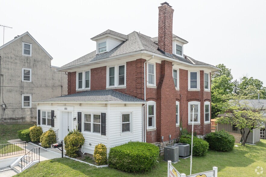 800 Dekalb St, Bridgeport, PA à vendre - Photo de l’immeuble – Image 1 sur 55