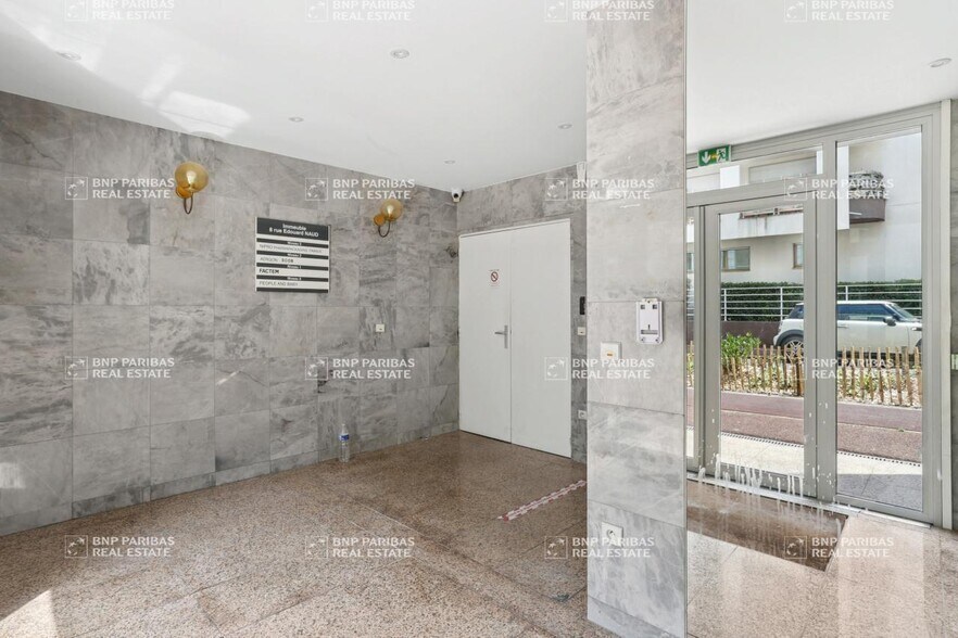8 Rue Edouard Naud, Issy-les-Moulineaux à louer - Hall d’entrée – Image 2 sur 25