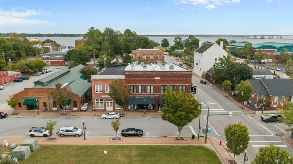 202 Craven St, New Bern, NC à vendre - Photo de l’immeuble – Image 3 sur 34