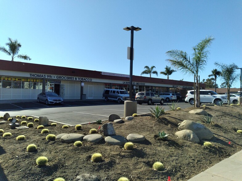 1700 E Thompson Blvd, Ventura, CA à louer - Photo de l’immeuble – Image 2 sur 12