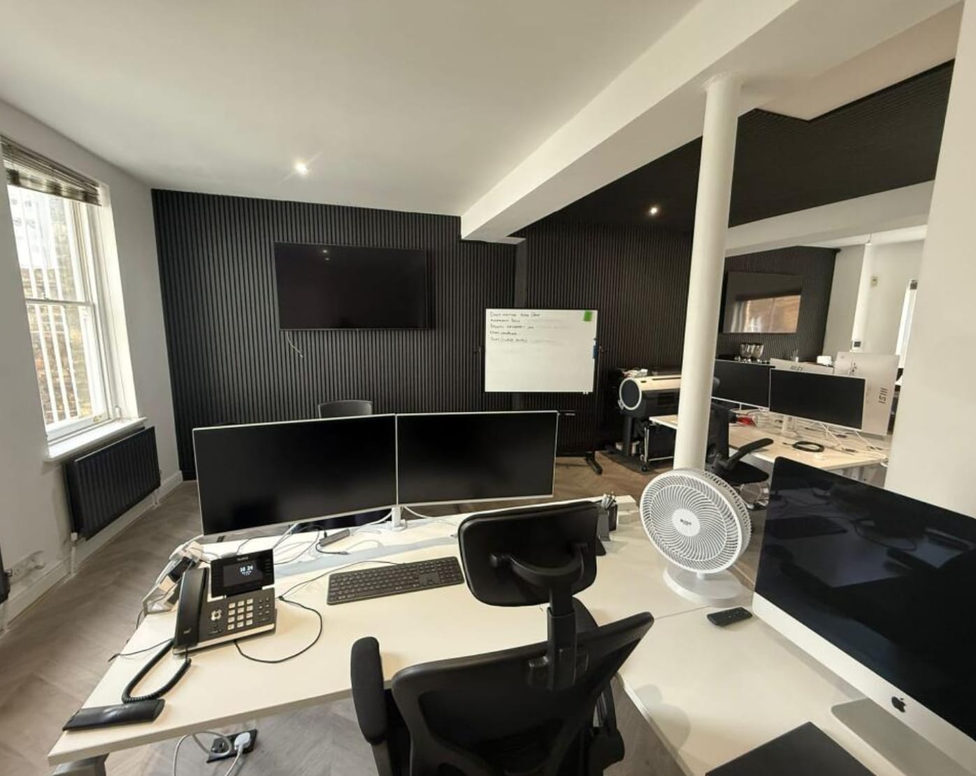 27 Holywell Row, Londres à louer Photo intérieure– Image 1 sur 3