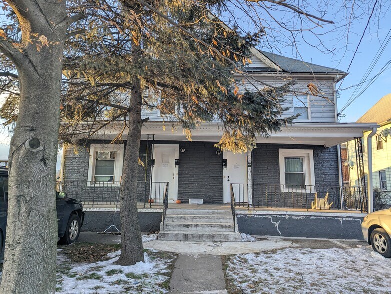 16 Unit Portfolio portefeuille de 3 biens à vendre sur LoopNet.fr - Photo de l’immeuble – Image 2 sur 20
