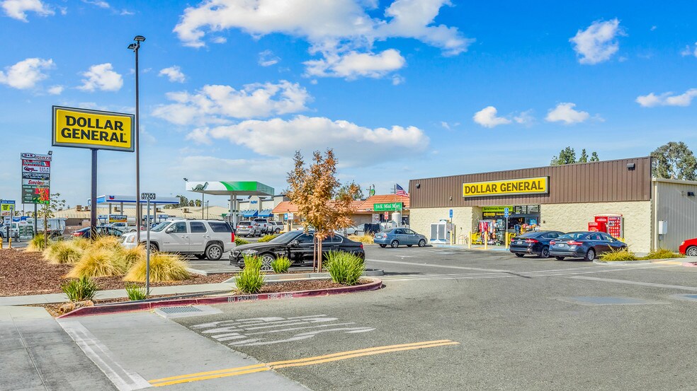 37303 Avenue 12, Madera, CA à vendre - Photo de l’immeuble – Image 2 sur 11