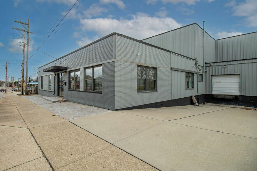 415 Greenwell Ave, Cincinnati, OH à vendre - Photo de l’immeuble – Image 2 sur 18
