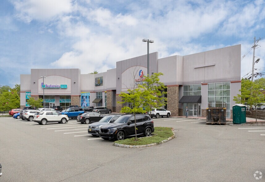 355 US Highway 22, Springfield, NJ à louer - Photo principale – Image 1 sur 7