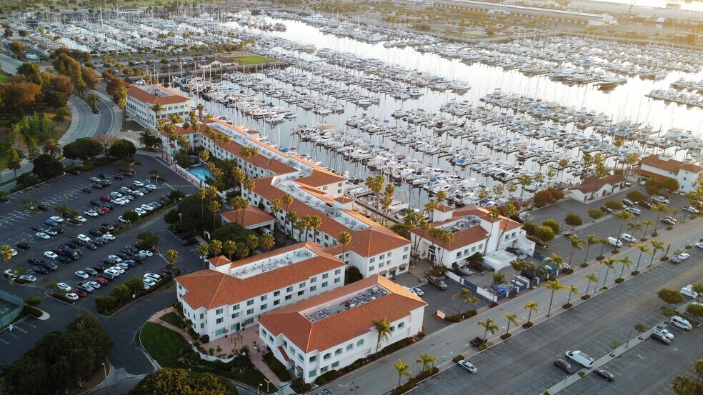 2800 Via Cabrillo Marina, San Pedro, CA à vendre - Photo de l’immeuble – Image 2 sur 21