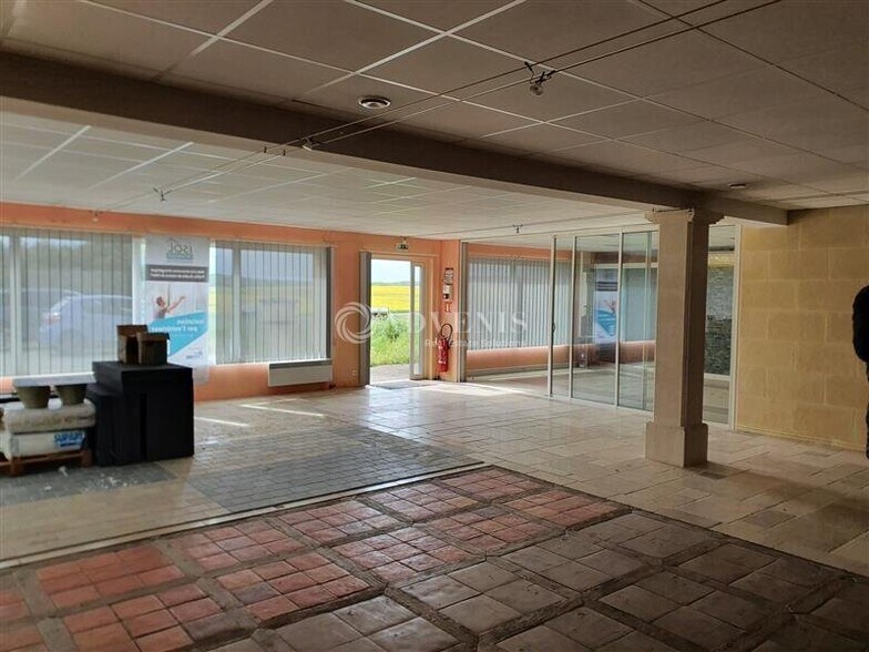 Bureau dans Chazelles à vendre - Photo intérieure – Image 1 sur 4