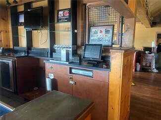 Plus de détails pour 111 E Parsons Ave, Warrensburg, MO - Local commercial à louer