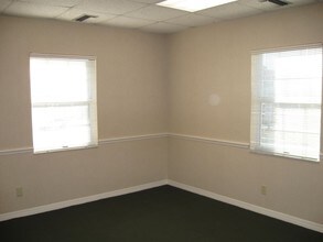 1001 N Washington Blvd, Sarasota, FL à louer Photo intérieure– Image 1 sur 1
