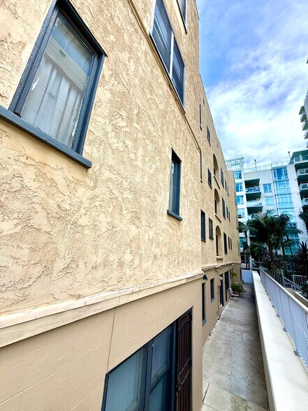 1541 8th Ave, San Diego, CA à vendre - Photo de l’immeuble – Image 3 sur 19