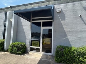 4800 W 34th St, Houston, TX à louer Photo de l’immeuble– Image 1 sur 5