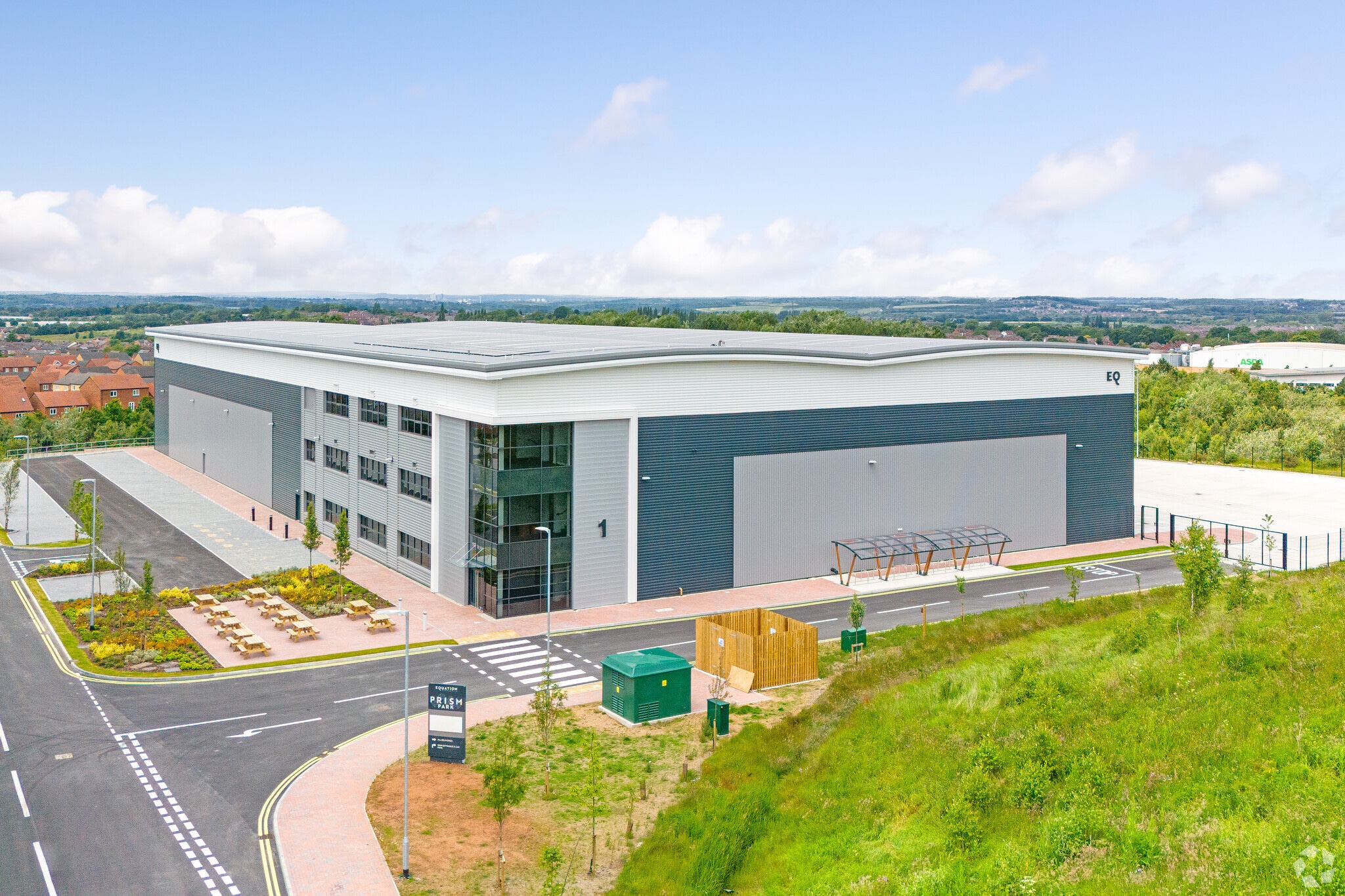 100 Whistler Dr, Castleford à louer Photo principale– Image 1 sur 6