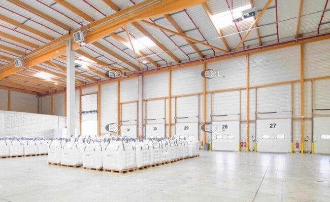 Plus de détails pour Industriel/Logistique à louer