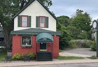 Plus de détails pour 824 N 3rd St, Marquette, MI - Spécialisé à vendre