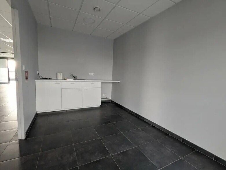 Bureau dans Boos à louer - Photo intérieure – Image 2 sur 4