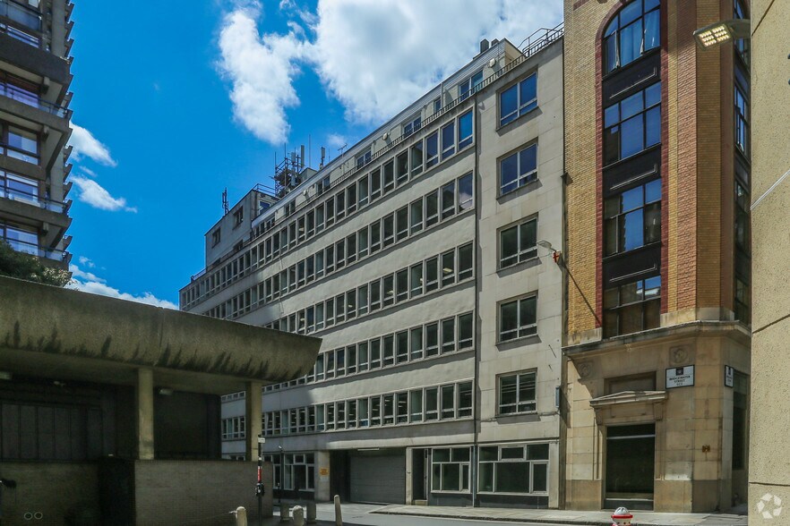 45 Beech St, Londres à louer - Photo de l’immeuble – Image 3 sur 10