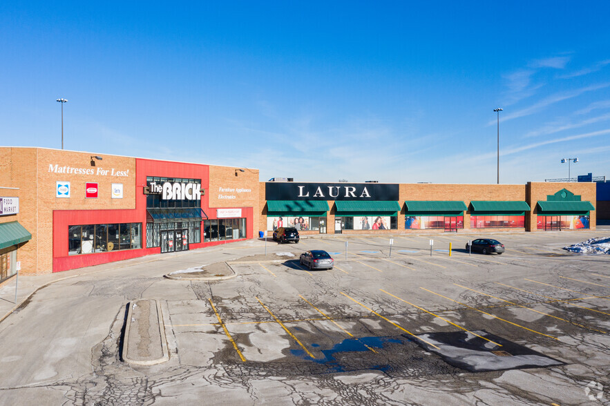 2625 Weston Rd, Toronto, ON à louer - Photo de l’immeuble – Image 1 sur 68