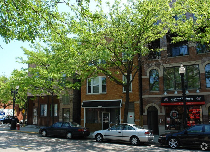 1131 W Taylor St, Chicago, IL à louer - Photo de l’immeuble – Image 3 sur 6
