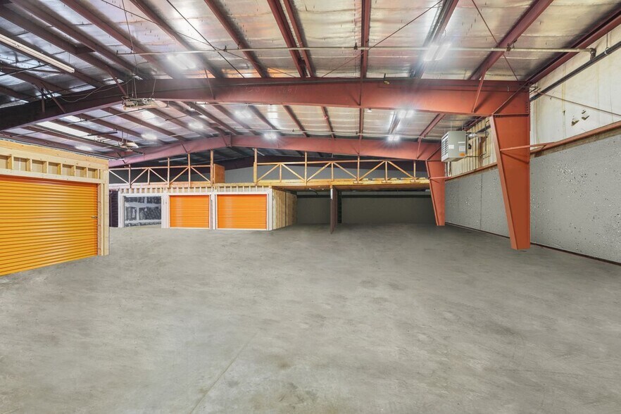 6 Lark Industrial Pky, Greenville, RI à louer - Photo intérieure – Image 3 sur 10