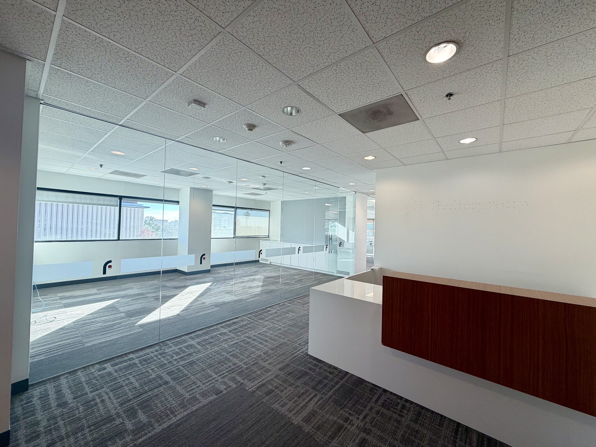 299 N Euclid Ave, Pasadena, CA à louer Photo intérieure– Image 1 sur 2