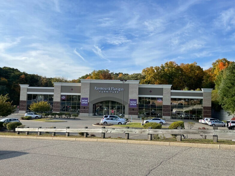 1-14 Candlewood Lake Rd, Brookfield, CT à louer - Photo de l’immeuble – Image 3 sur 3